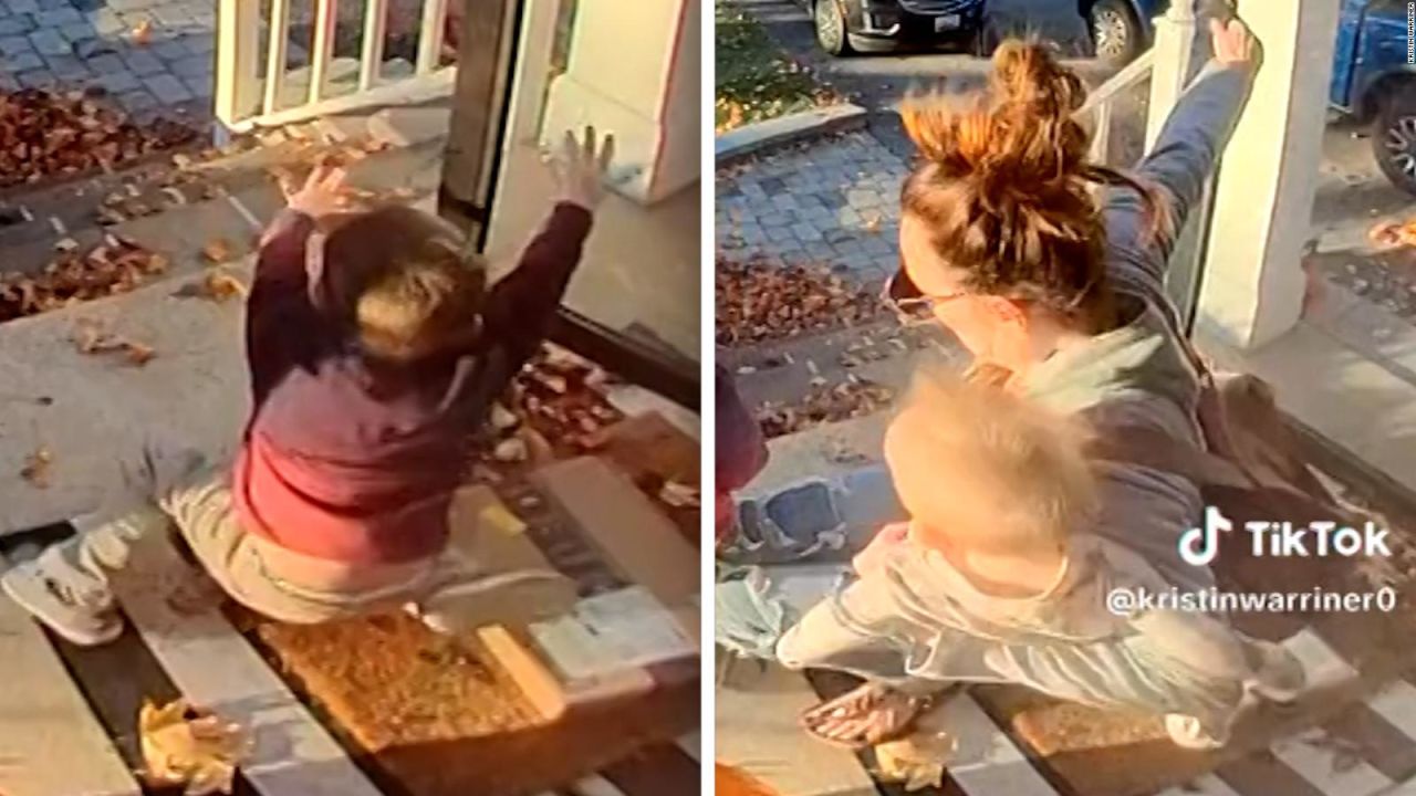 CNNE 1507890 - video de una mama en apuros con un paquete de amazon se hace viral