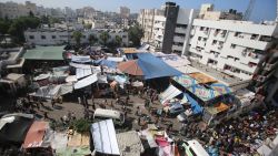 CNNE 1508430 - cadaveres serian enterrados dentro de un hospital en gaza