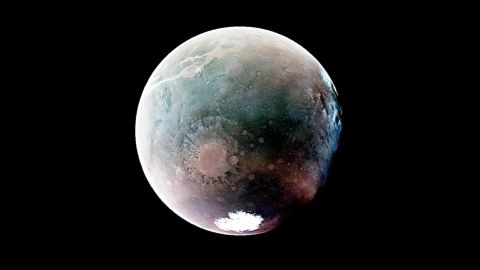 CNNE 1508862 - nave de la nasa toma impactantes imagenes de marte al darle 20-000 vueltas