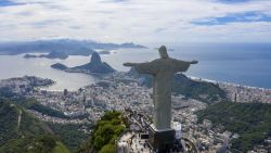 CNNE 1508875 - se "derriten"- rio de janeiro registro 58,5 °c de sensacion termica