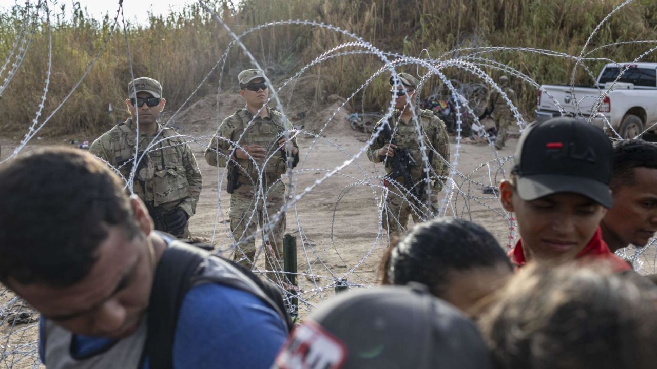 CNNE 1509145 - legisladores aprueban ley para detener a migrantes irregulares en texas