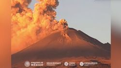 CNNE 1509305 - alerta amarilla por actividad del volcan popocatepetl en mexico