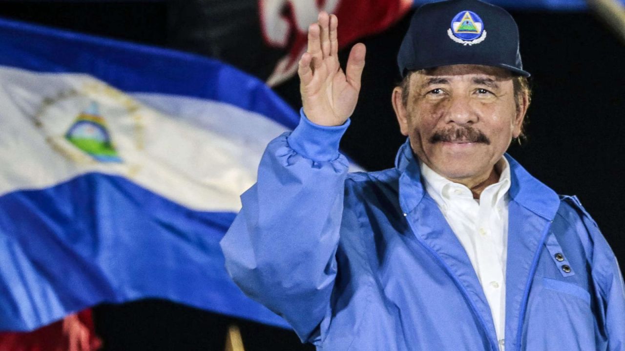 CNNE 1510203 - nicaragua se va de la oea por no poder explicar represion- exembajador