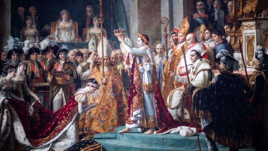 Esta fotografía tomada el 29 de abril de 2021 muestra un primer plano del cuadro "La consagración del emperador Napoleón y la coronación de la emperatriz Josefina en la catedral de Notre-Dame el 2 de diciembre de 1804", del pintor francés Jacques Louis David.