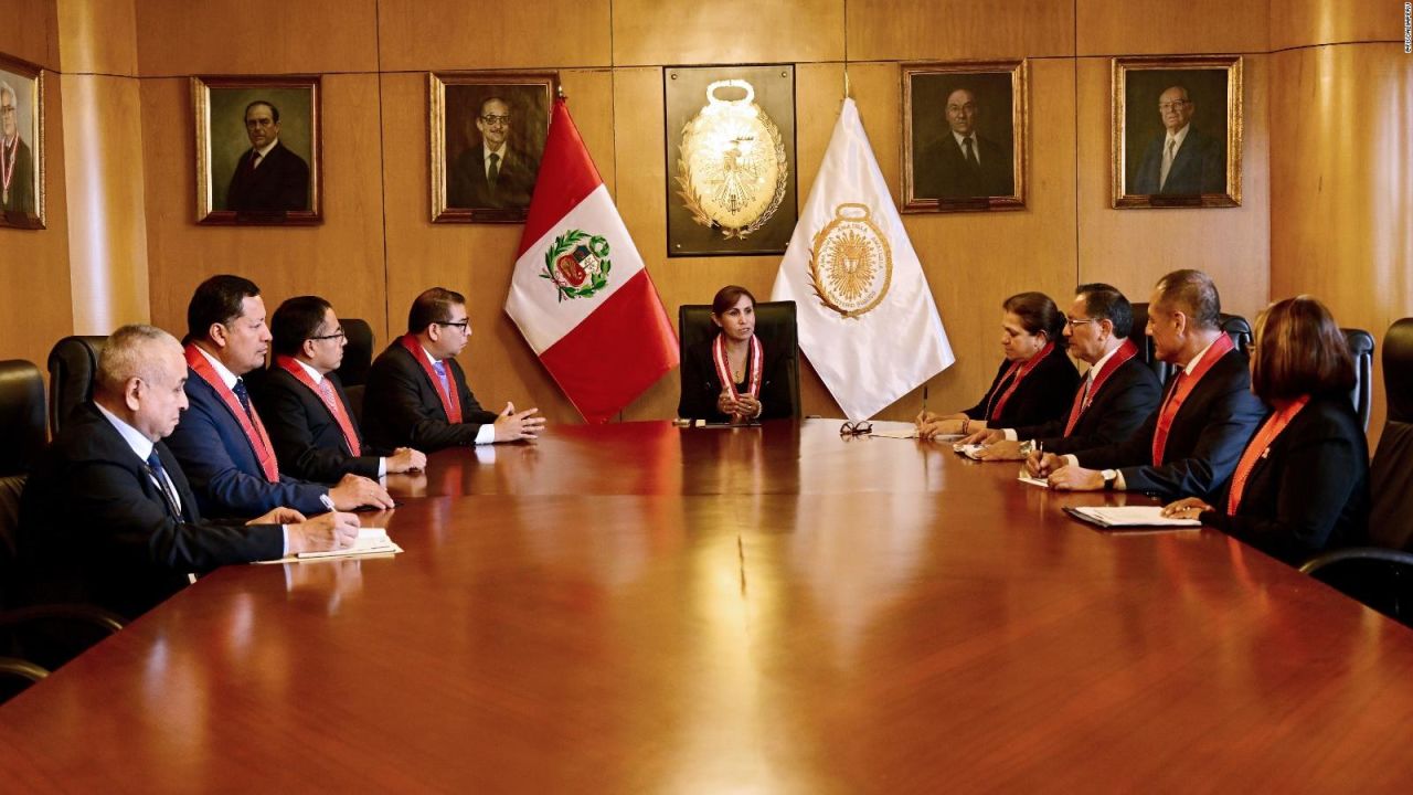 CNNE 1514704 - peru- fiscal vela explica los motivos de su suspension