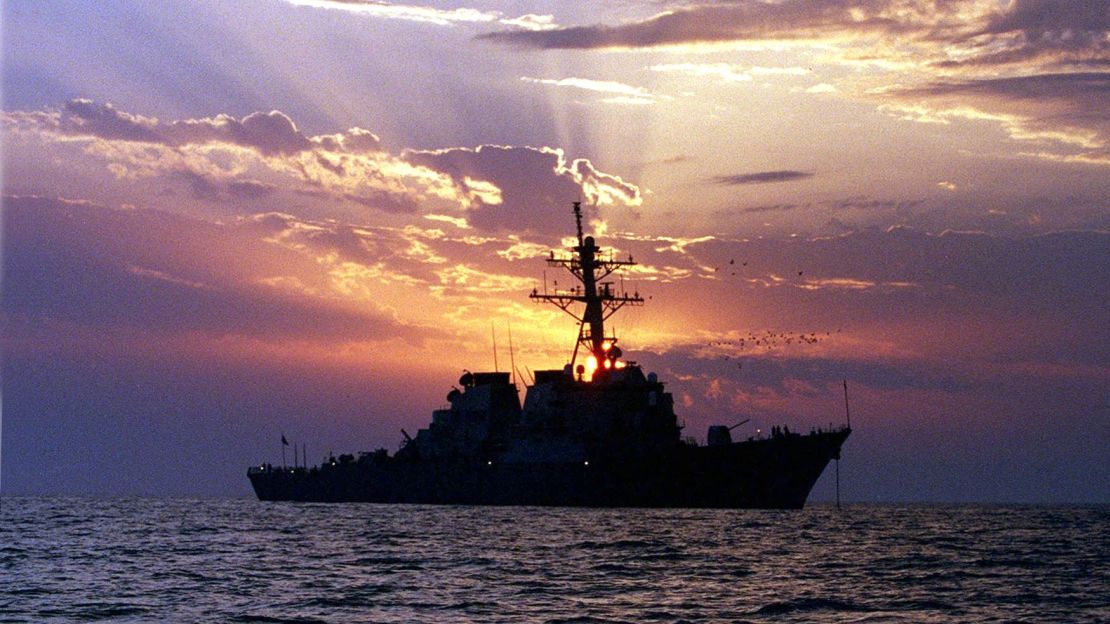 El destructor USS Carney (DDG 64) patrulla las aguas del Golfo Pérsico en esta imagen de archivo.