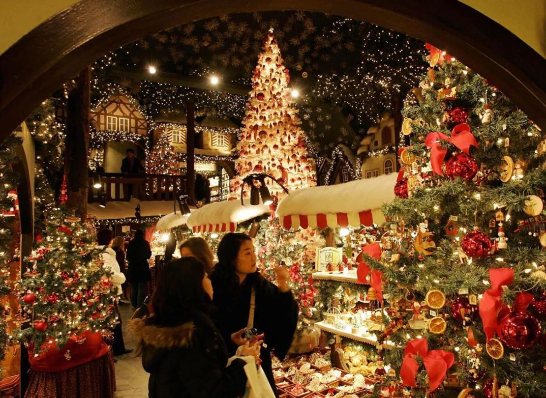 En Rothenburg ob der Tauber se celebra anualmente el Reiterlesmarkt, un mercado navideño que toma su nombre de la mítica figura de "Reiterle". Crédito: Joerg Koch/DDP/AFP/Getty Images