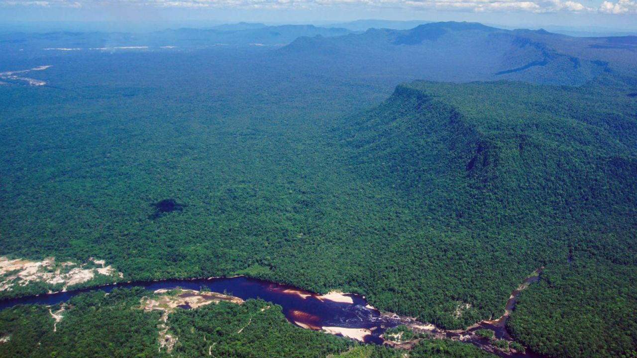 CNNE 1519520 - venezuela aumenta la tension diplomatica con guyana