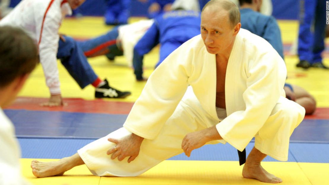 CNNE 151957 - image (3) 111207023931-vladimir-putin-takes-part-in-a-judo-training-session-at-the-moscow-sports-complex-in-st-petersburg-on-december-22-horizontal-large-gallery-jpg for post 151098