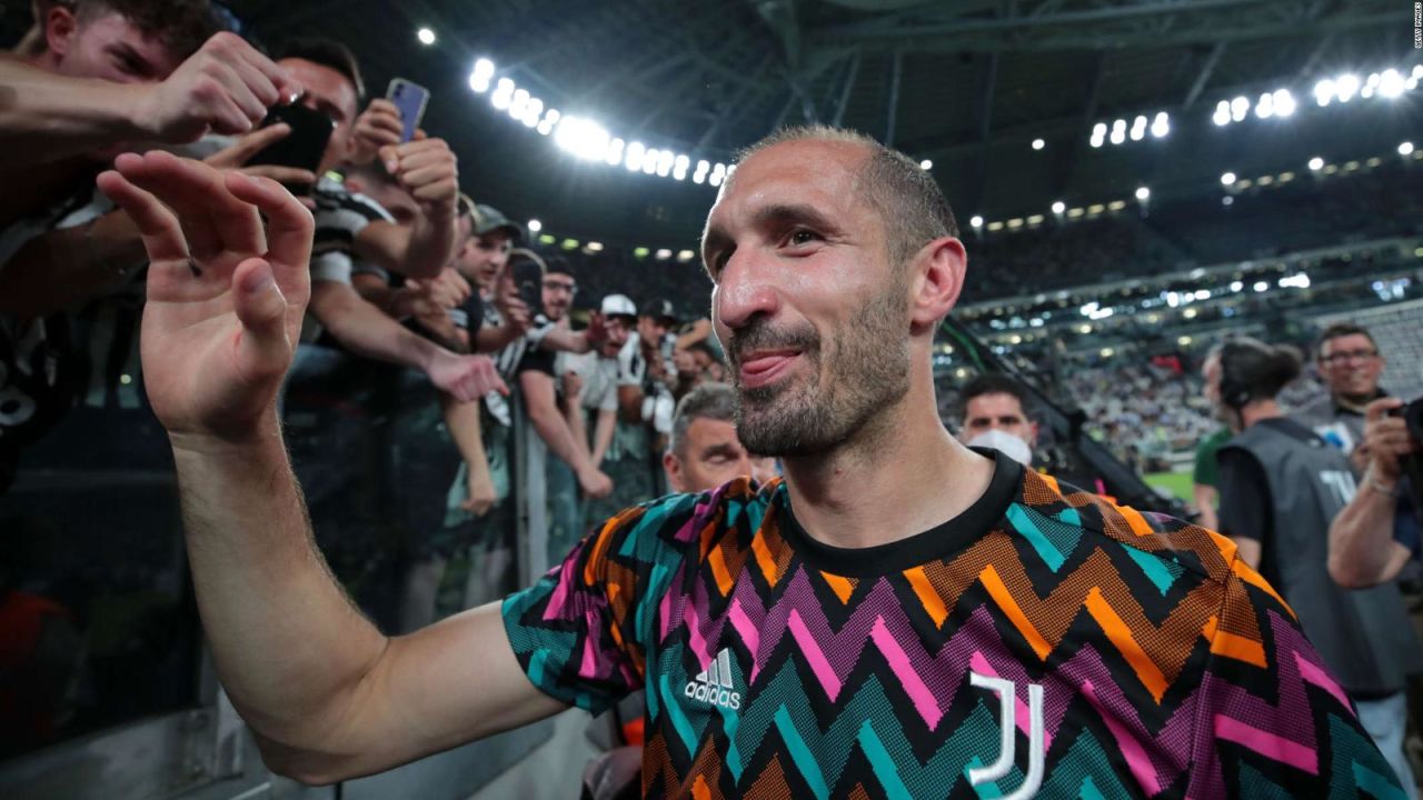 CNNE 1521829 - juventus le hizo un homenaje a chiellini