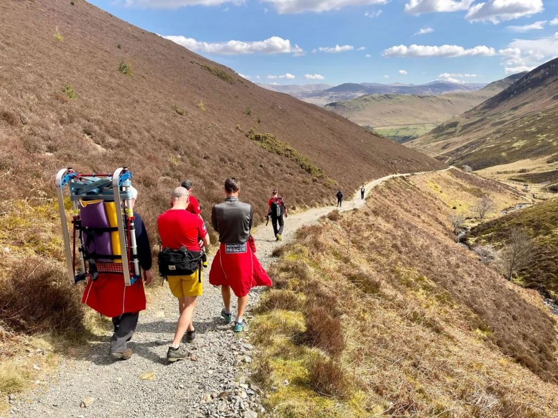 Llamaron a los rescatistas cuando la diversión de los hongos terminó. Crédito: Equipo de Rescate de Montaña de Keswick