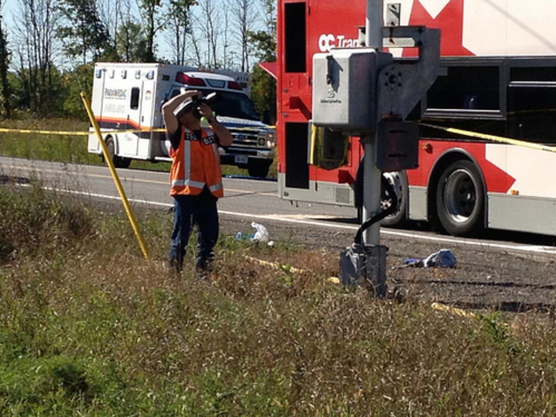 A collision between a VIA Rail train heading to Toronto and an Ottawa bus had witnesses tweeting what they saw, and describing their reactions to the deadly mishap at the height of the morning commute.