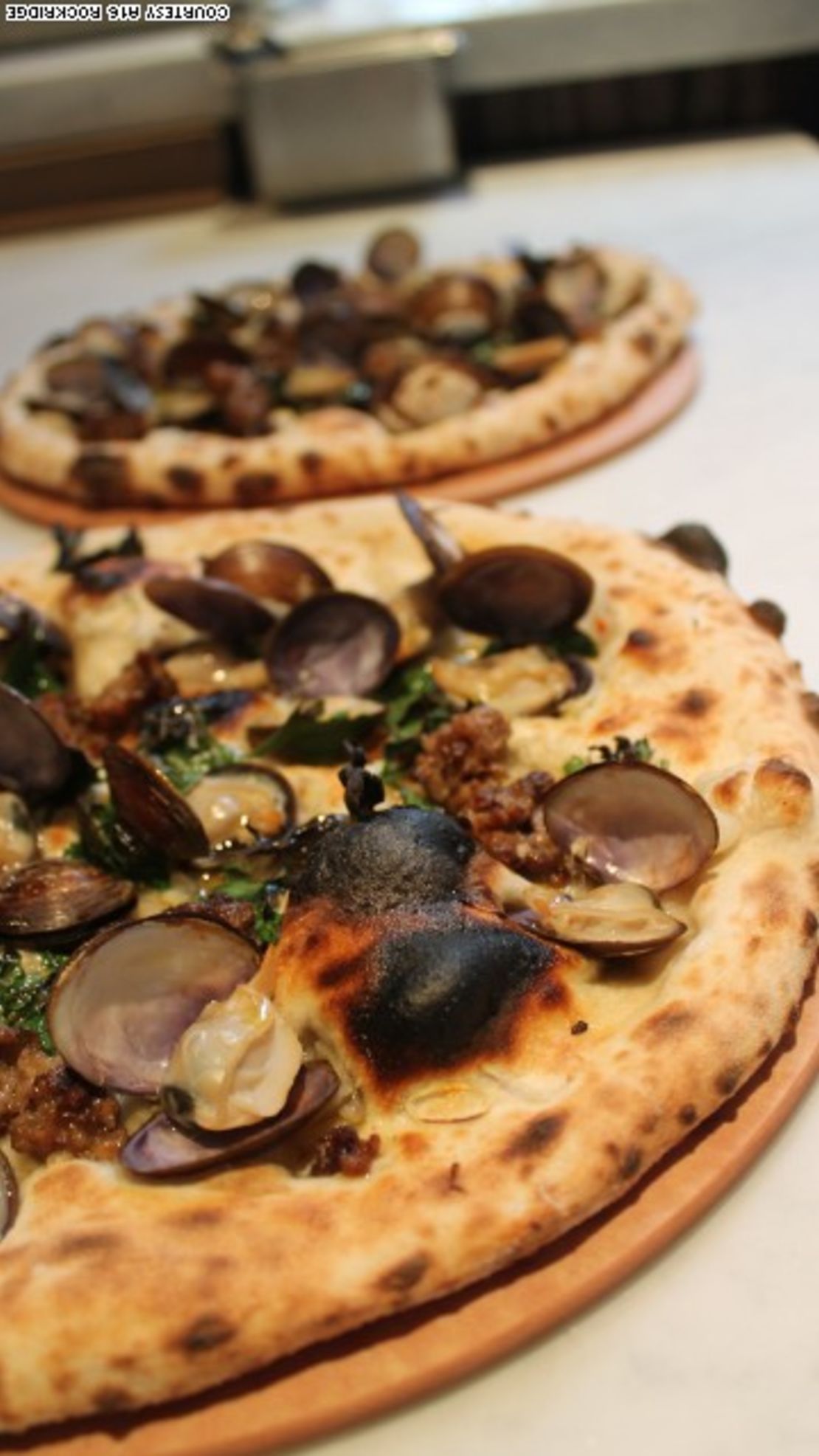 CNNE 153164 - image (2) 130702095405-a16rockridge---salsiccia-e-vongole-pizza-story-top-jpg for post 94501