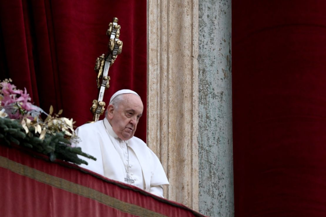 CNNE 1535475 - vatican-pope-christmas