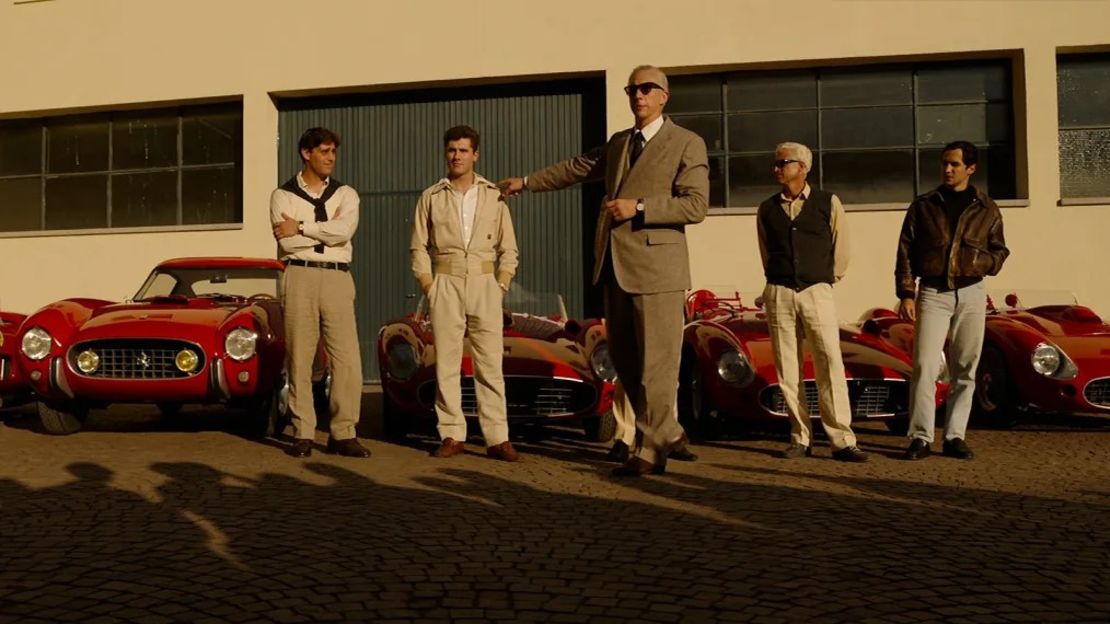 "Ferrari" cuenta con escenas en Módena, así como en Maranello, una ciudad al sur de Módena donde Ferrari construyó su importante centro de fabricación. Crédito: NEON