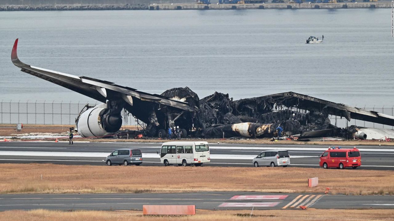 CNNE 1543446 - ¿como sobrevivieron 379 personas al incendio de un avion en 90 segundos?