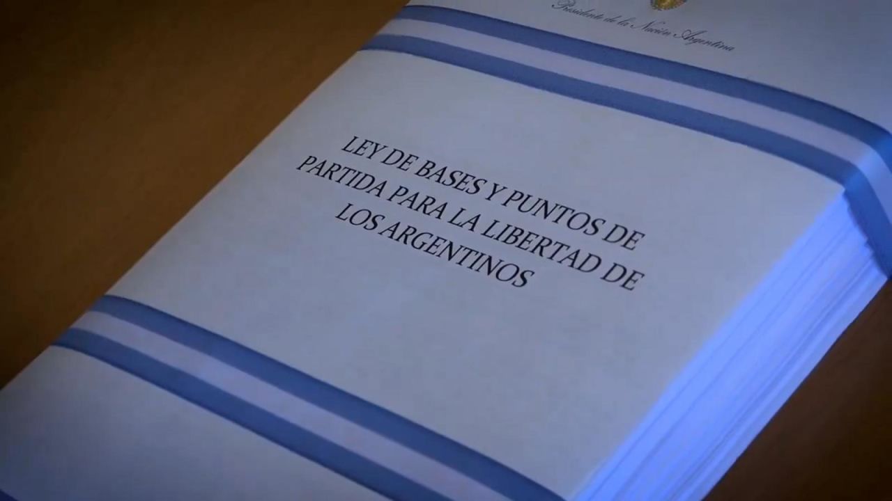 CNNE 1543497 - justicia argentina suspende aplicacion de reformas laborales decretadas por milei