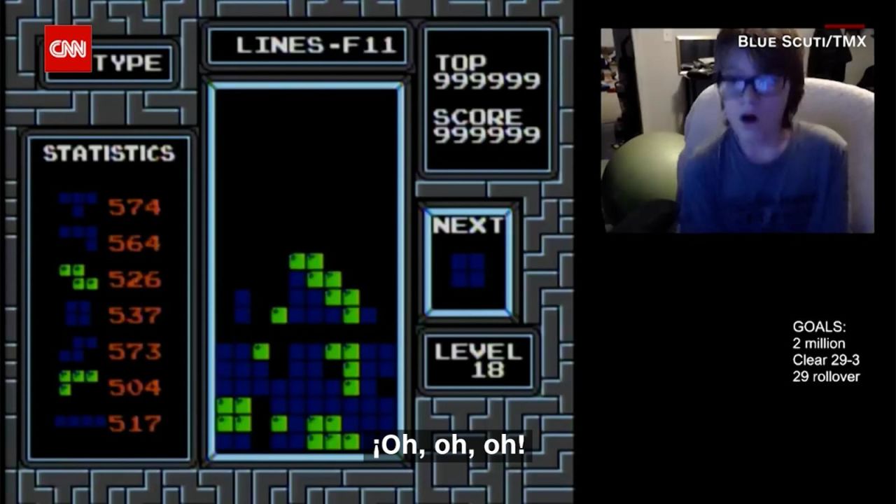 CNNE 1543901 - adolescente vence a tetris 40 anos despues de su lanzamiento