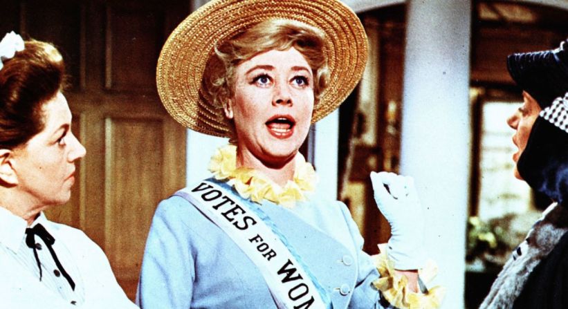 Glynis Johns, actriz británica recordada por su papel ícono de Mrs. Banks en “Mary Poppins” de 1964, murió a los 100 años el jueves 4 de enero.