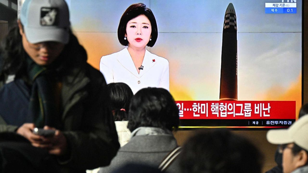 CNNE 1544552 - corea del norte dispara proyectiles cerca de corea del sur