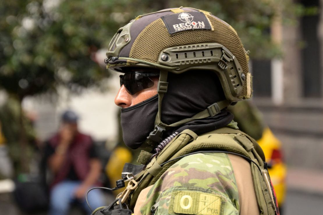 CNNE 1546194 - ecuador-state of emergency-security