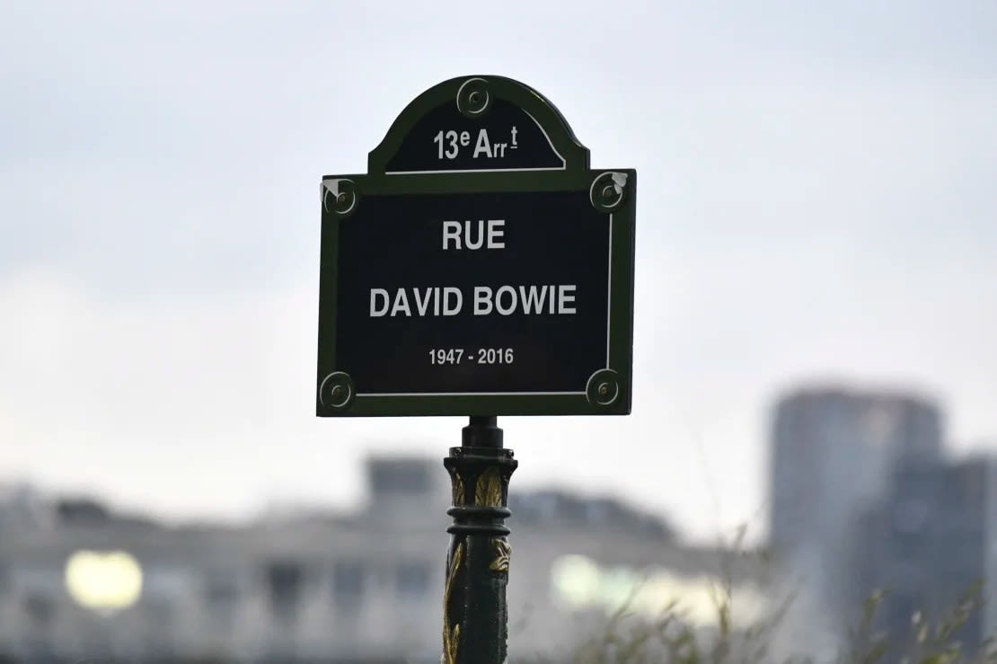 Rue David Bowie se encuentra en el sureste de la capital francesa. Stéphane de Sakutin/AFP/Getty Images