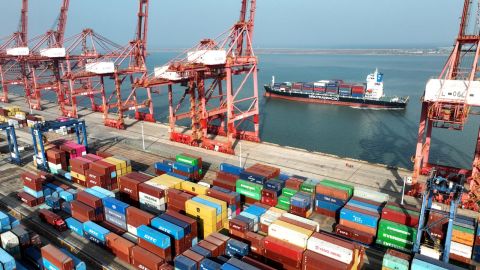 CNNE 1548153 - ¿por que china ve un recorte en sus ingresos por exportaciones?