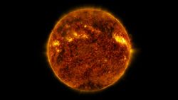 CNNE 1548923 - mira como brilla el sol en los diferentes planetas del sistema solar