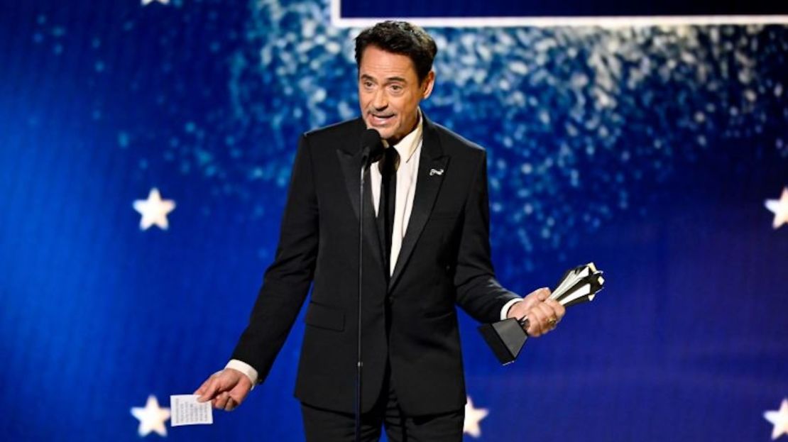 Robert Downey Jr. en los Critic's Choice Awards 2024 en Santa Mónica.