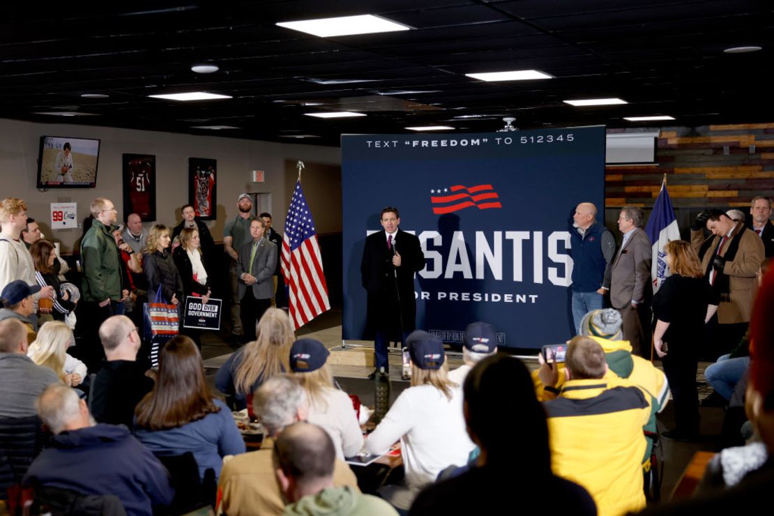 Ron DeSantis en Sergeant Bluff, Iowa. Crédito: Anna Moneymaker/Getty Images