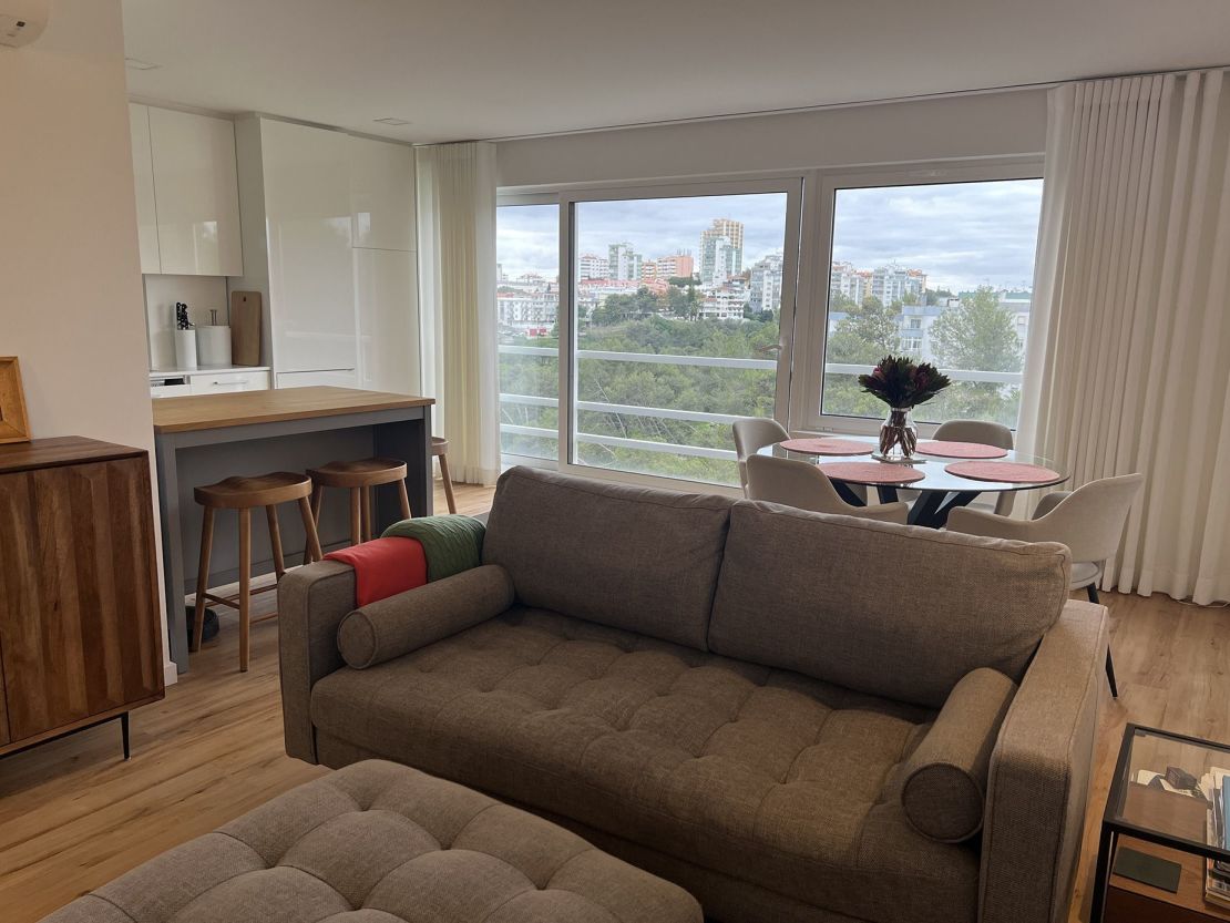 Meyer se instaló felizmente en Cascais y le encanta su nueva vida allí. Crédito: Katie Meyer