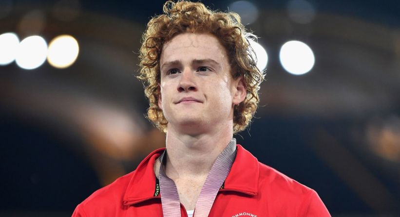 El deportista canadiense Shawn Barber, quien fue campeón mundial de salto con garrocha, murió a los 29 años, informó su agente a CNN el jueves 18 de enero.