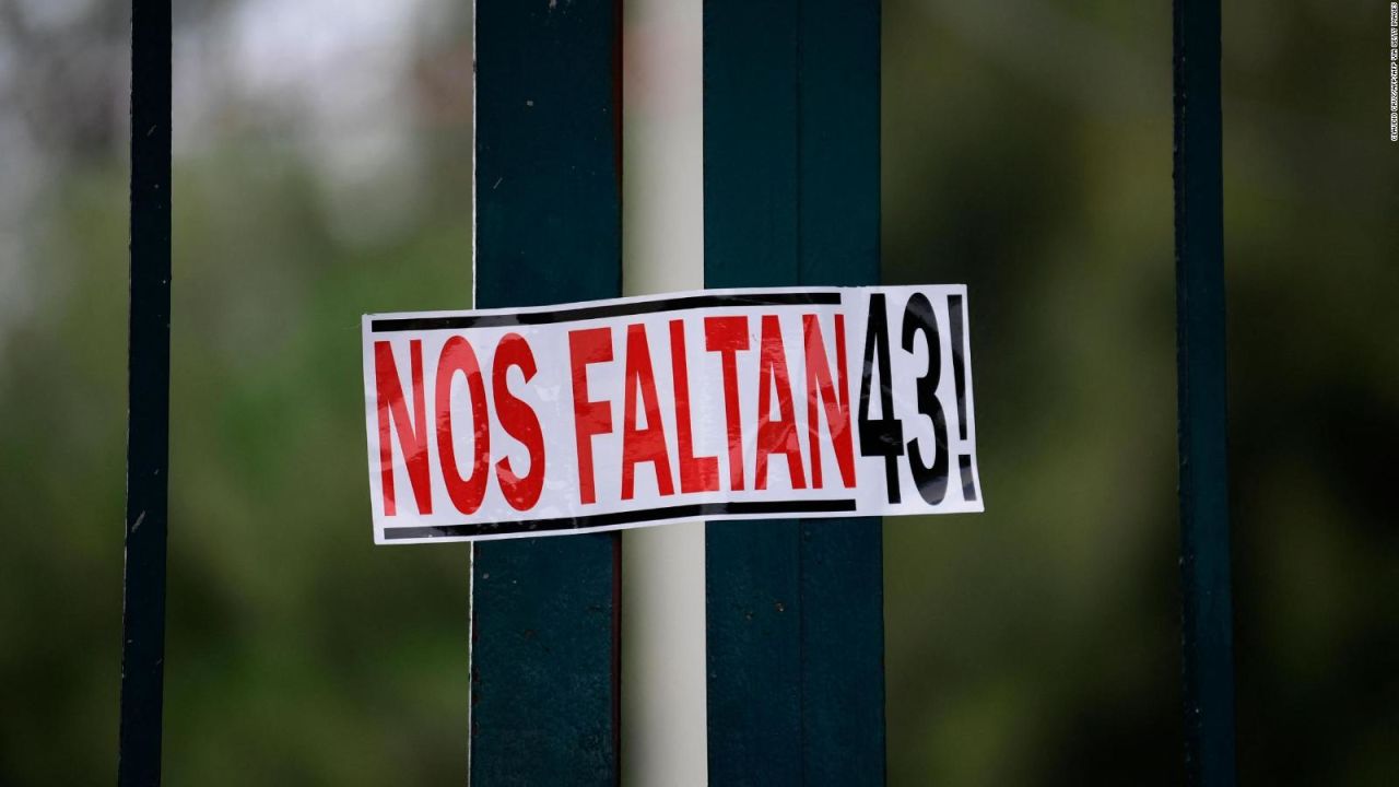 CNNE 1554075 - 8 militares del caso ayotzinapa continuaran proceso judicial en libertad