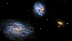 CNNE 1555474 - hubble capta una galaxia torcida que influye