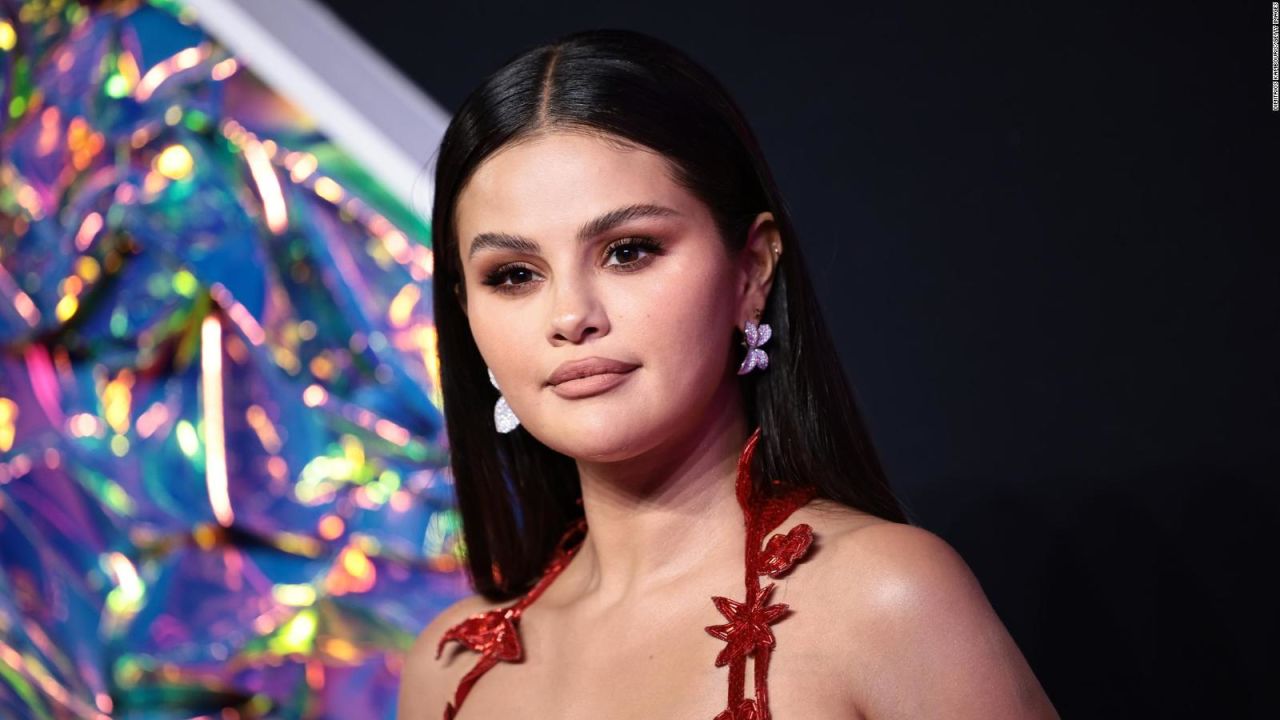 CNNE 1555731 - selena gomez habla de los cambios fisicos de su cuerpo y los acepta