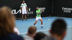 CNNE 1556386 - novak djokovic entrena para las semifinales del abierto de australia