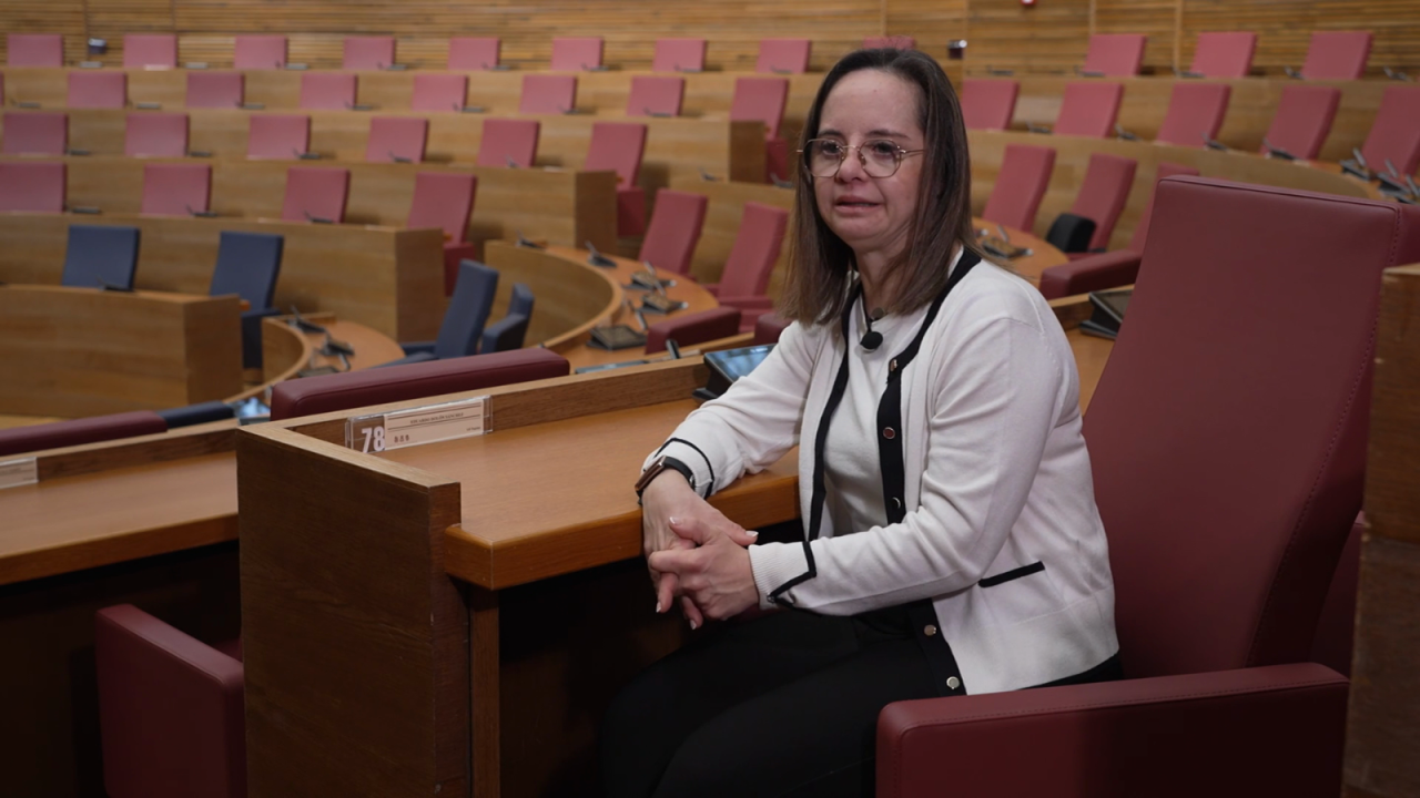 CNNE 1559063 - asi ha sido la lucha de la primera diputada con sindrome de down de espana