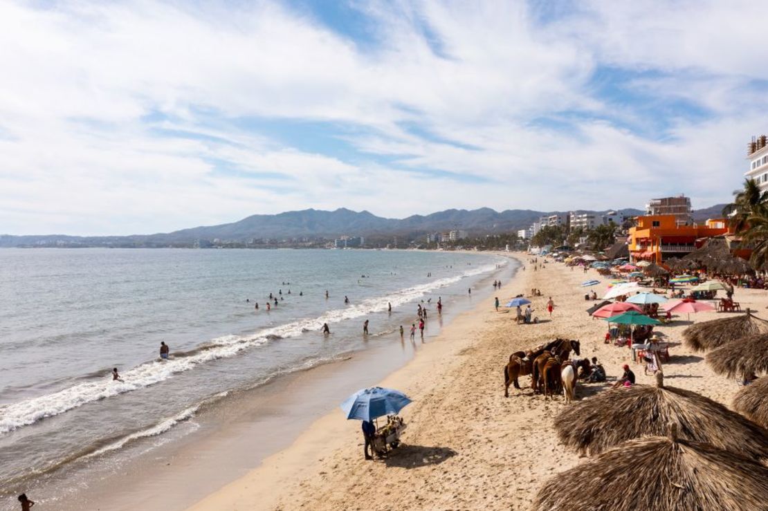 Pueblos como Bucerías "siguen siendo auténticos tesoros, manteniendo su encanto relajado", según un asesor de viajes. Crédito: Martin Vargas/Moment RF/Getty Images