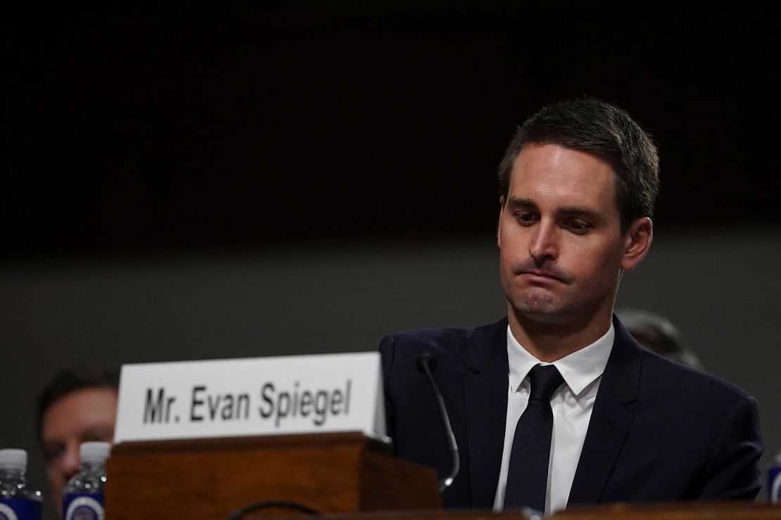 Evan Spiegel, cofundador y CEO de Snap durante la audiencia de la Comisión Judicial del Senado este miércoles.