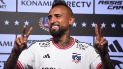 CNNE 1560682 - impresionante presentacion de arturo vidal como jugador de colo-colo