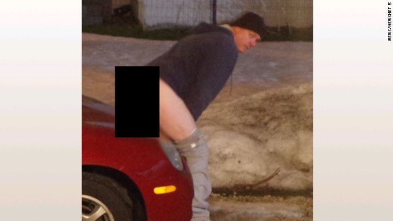 Policía busca a un hombre que defecó en 19 autos en ee. Uu. | cnn