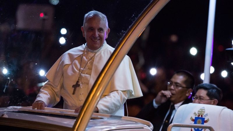 El papa Francisco llega a Filipinas | CNN