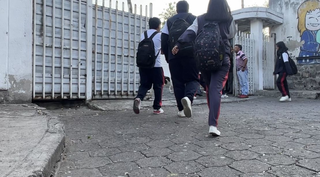 Alrededores de un colegio en Quito. Crédito: CNNE