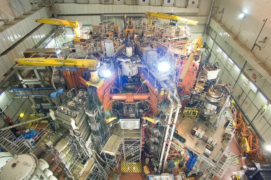 Una vista de Torus Hall, donde se encuentra la máquina tokamak JET. (Foto: Autoridad de Energía Atómica del Reino Unido).