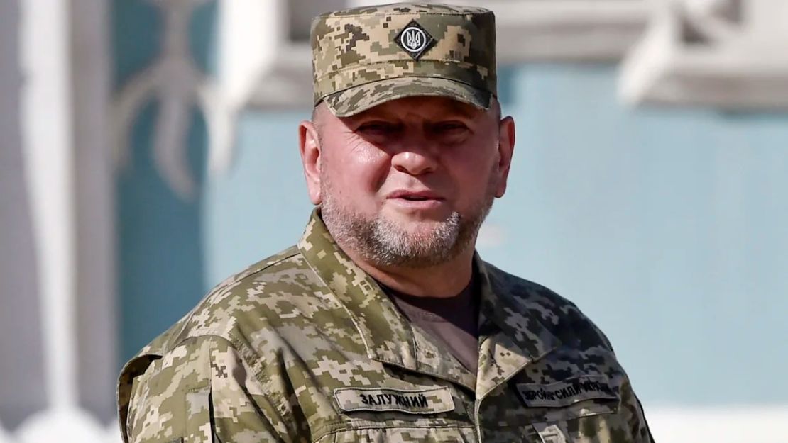 Valerii Zaluzhnyi en la foto en una ceremonia que conmemora el Día de la Independencia de Ucrania en Kyv el 24 de agosto de 2023. Crédito: Sergei Chuzavkov/AFP/Getty Images