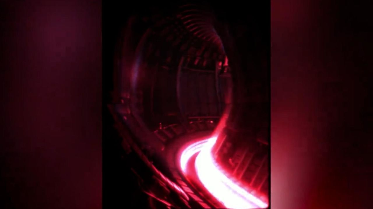 CNNE 1579626 - video- experimento nuclear en una de las maquinas mas potentes del mundo