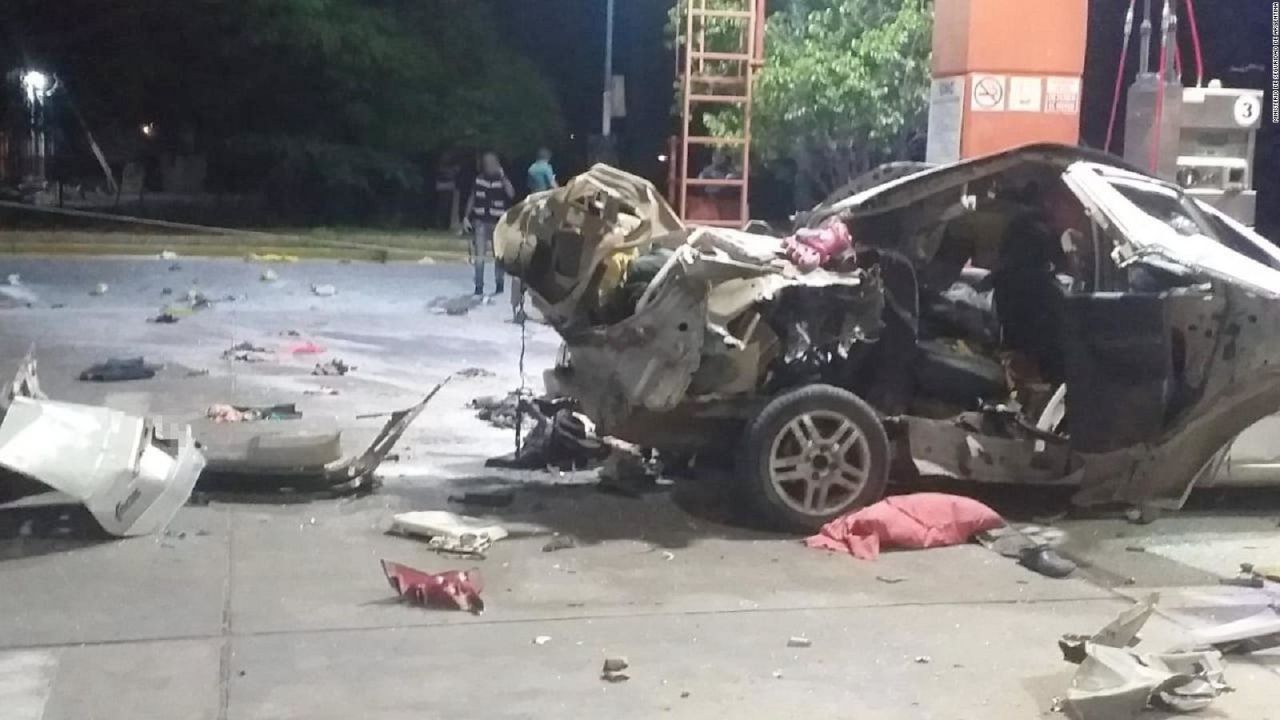 CNNE 1580221 - un auto que ocultaba cocaina explota en una estacion de servicio