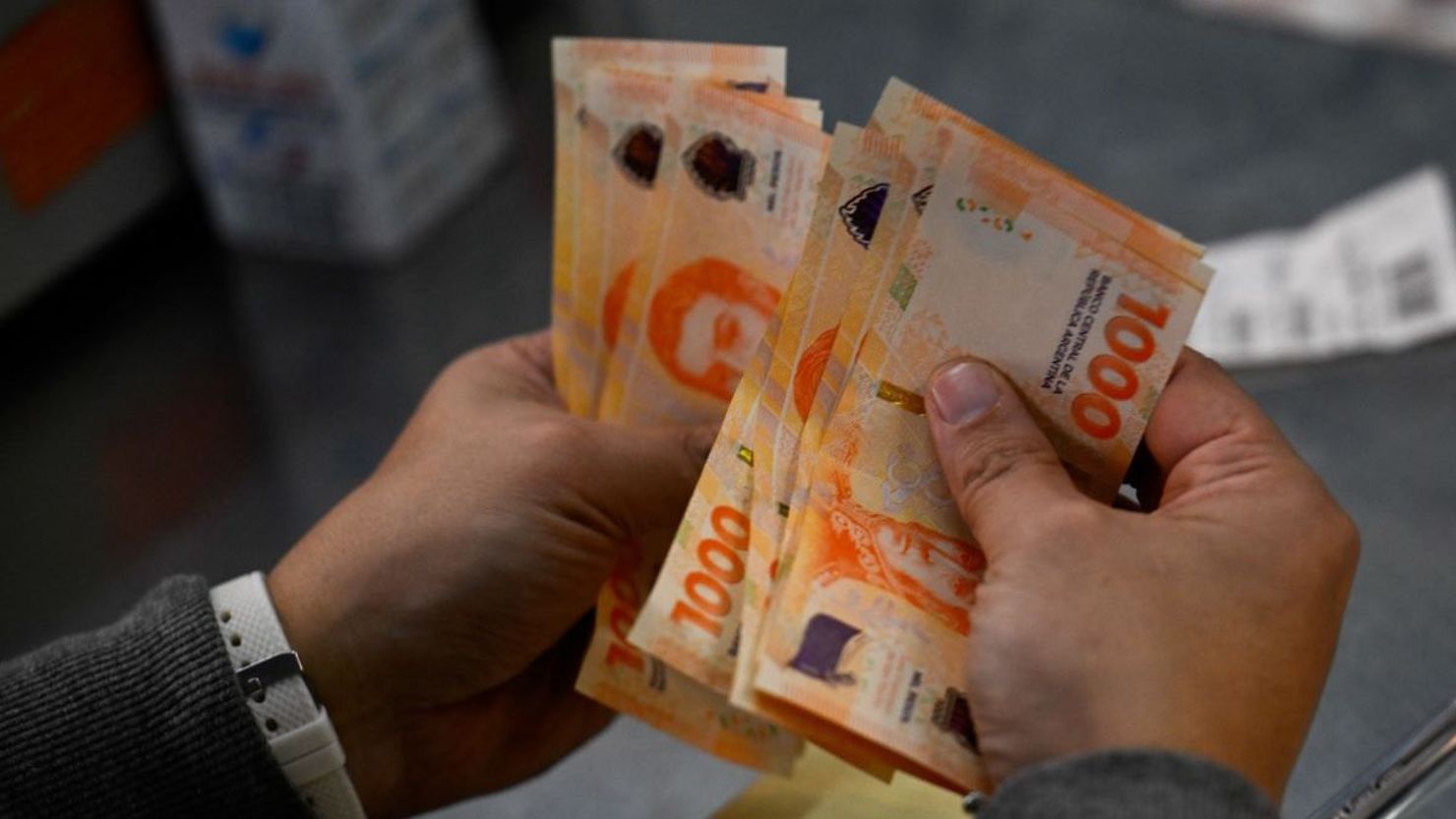 cnne-1593387-inflacion-dinero-argentina