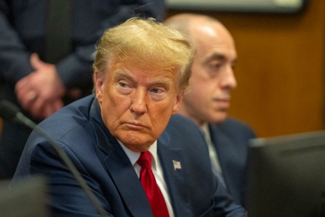 El expresidente Donald Trump asiste a una audiencia previa al juicio en el Tribunal Penal de Manhattan el 15 de febrero de 2024 en Nueva York. (Foto: Steven Hirsch-Pool/Getty Images).