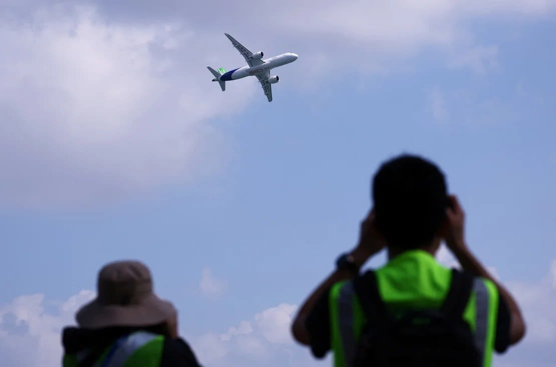 El C919 en pleno vuelo.